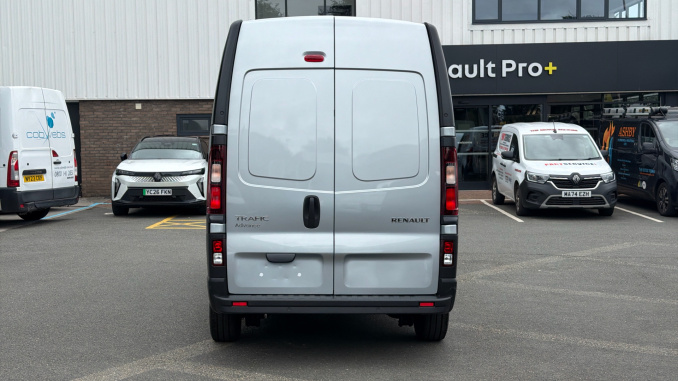 Renault Trafic Swb Diesel SH30 Blue dCi 150 High Roof Advance [Safety] Van - Image 11